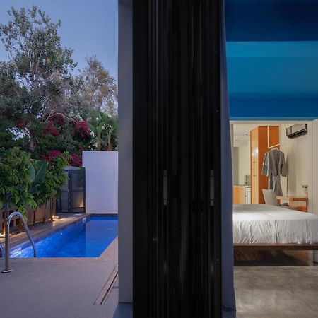 Adrop Pool Suites Paphos Esterno foto