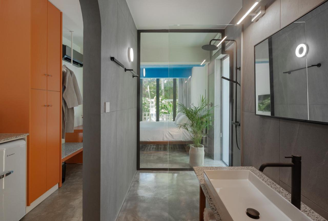 Adrop Pool Suites Paphos Esterno foto